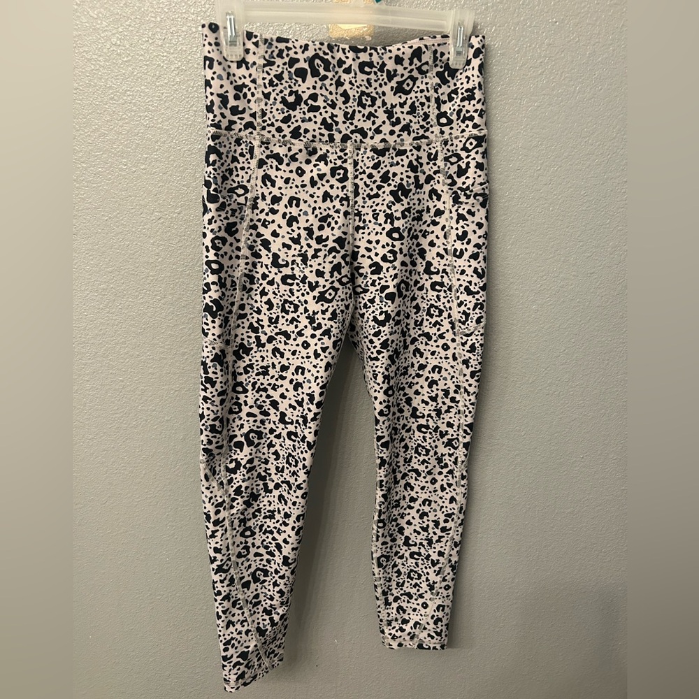 Jessica Simpson leggings